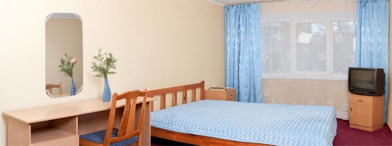 Hotel Kozatsky On Antonova à Kiev Extérieur photo