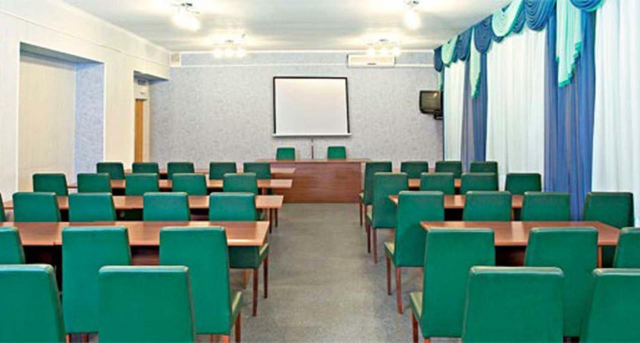 Hotel Kozatsky On Antonova à Kiev Extérieur photo